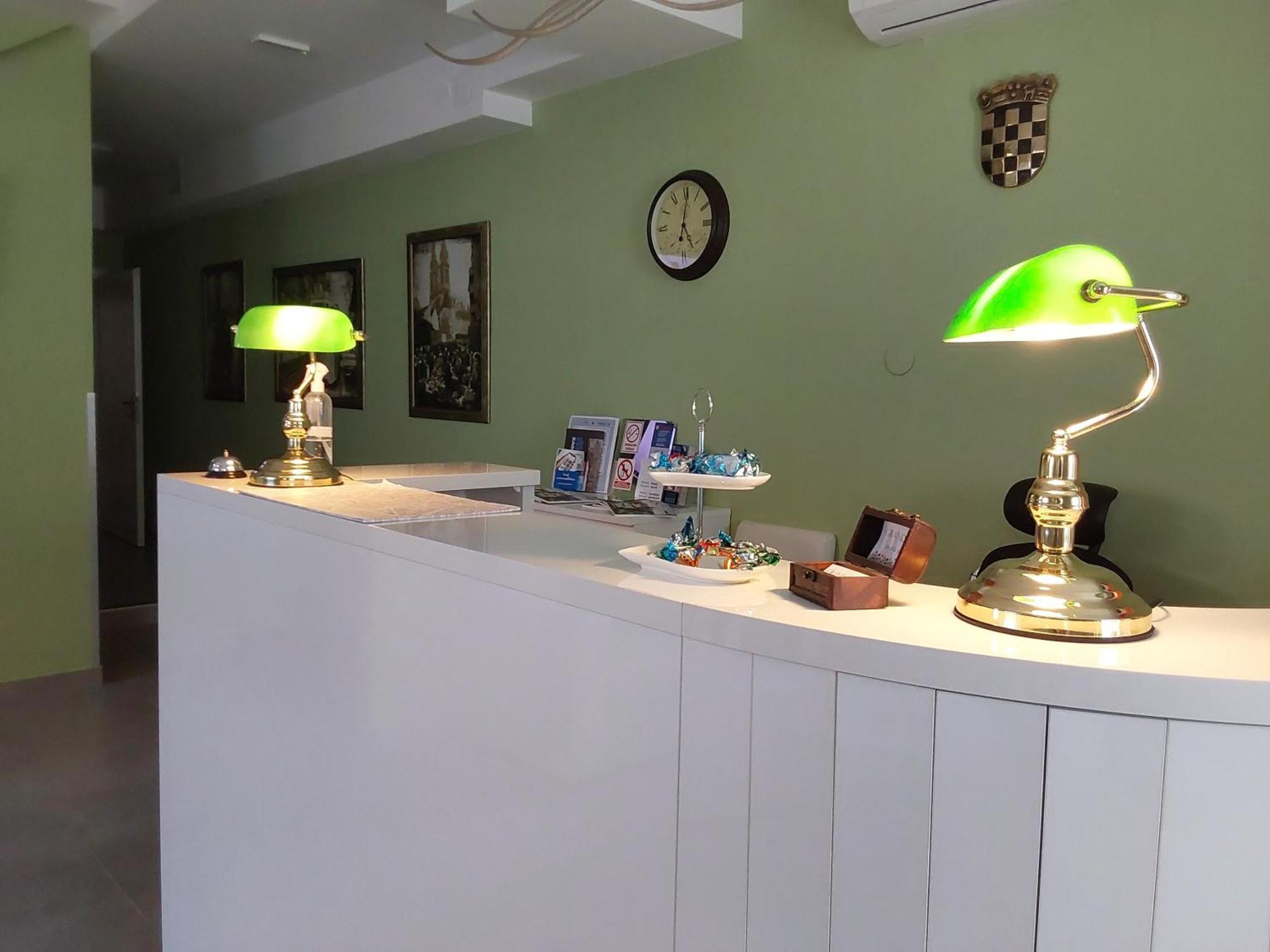 Grand Bells Bed And Breakfast Zagreb Bagian luar foto
